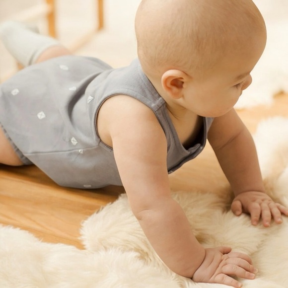 Quincy Mae Sleeveless Bubble Romper || Kites, Size 12-18 months, NWTS - Picture 5 of 7